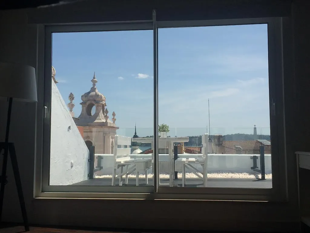 Apartamento A Terrace On A Topfloor With A View Lisboa